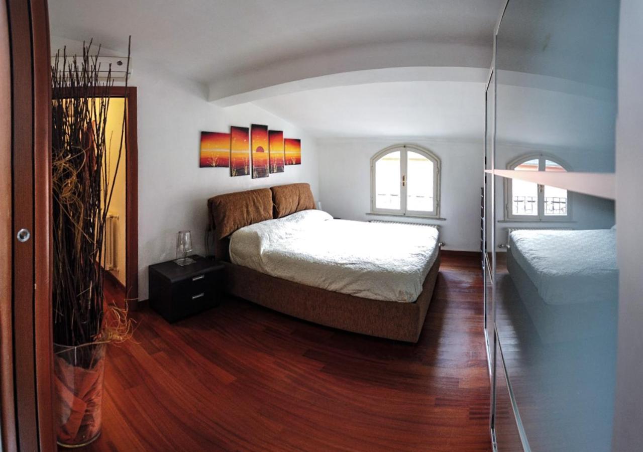 Stupenda Mansarda Centralissima, Finiture Di Lusso Carrara Buitenkant foto